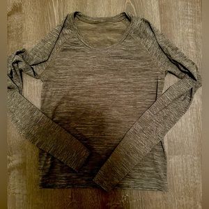 Lululemon swiftly long sleeve race length